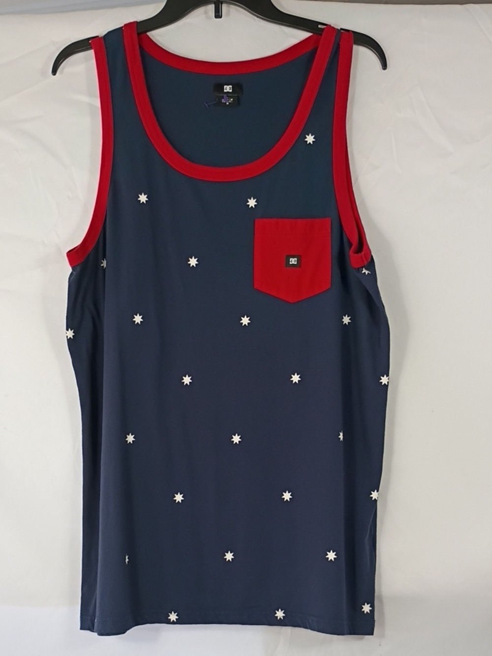EUC DC Navy Tank with RedPocket & Star Print Mens Size Medium Summer